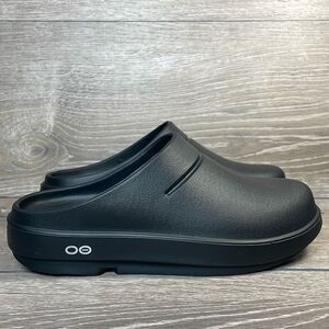 Oofos Oocloog Black Foam Women’s Sz 8/EU 39 Slip On Recovery Mules Clogs